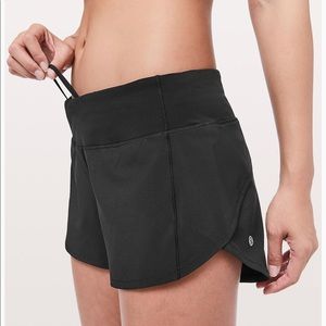 Lululemon speed up short 4”, size 6